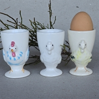 høns på hhvide porcelæns æggebægre på fod 1 fra japan, genbrug